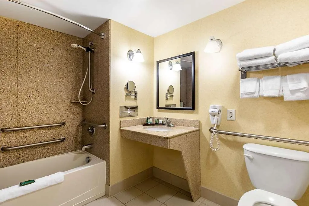 Gateway Hotel & Suites, Ascend Hotel Collection Ocean City 2*,
